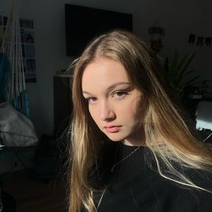 Meet your Posher, Laury-ann